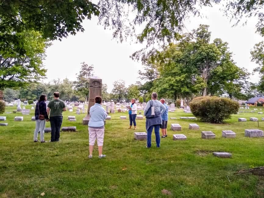 Holland: Pilgrim Home Cemetery Walking History Tour