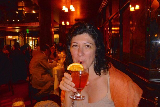 Hollywood Speakeasy Bar Tour - The Food and Drink: A Well-Rounded Experience