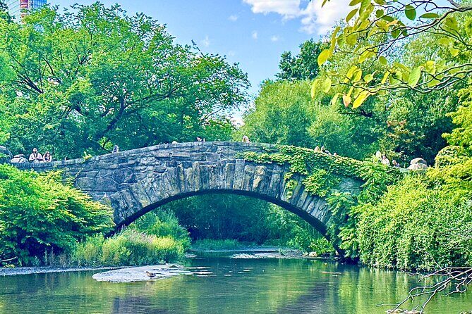 Home Alone 2 and Elf Tour in Central Park - Who Should Consider This Tour?