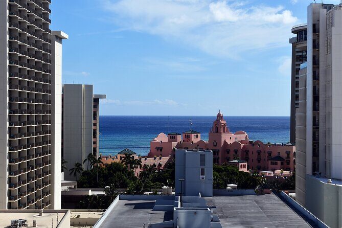 Honolulu Scavenger Hunt and Highlights Self-Guided Tour - Detailed Breakdown of the Tour Itinerary