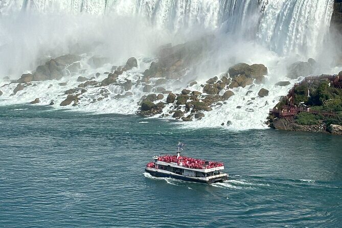 Hornblower Boat and Walking Tour of Niagara Falls - The Iconic Hornblower Boat Ride: Thrills and Close Encounters