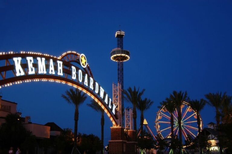 Houston: Kemah Boardwalk All-Day Pass - The Family Experience