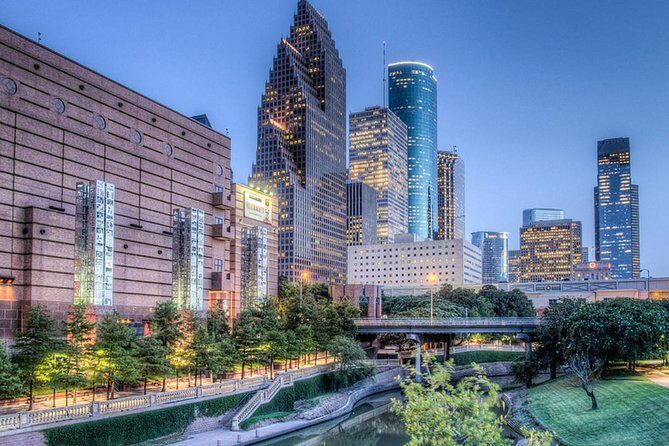 Houston's Official City & Mural Tour! (Day & Night) - Who Will Love This Tour?