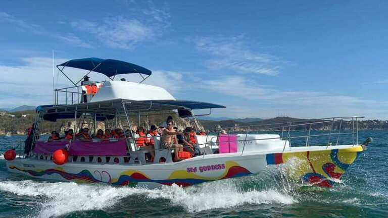 Huatulco: Bays Boat Tour with Snorkeling and Hotel Pickup - What to Expect on the Tour