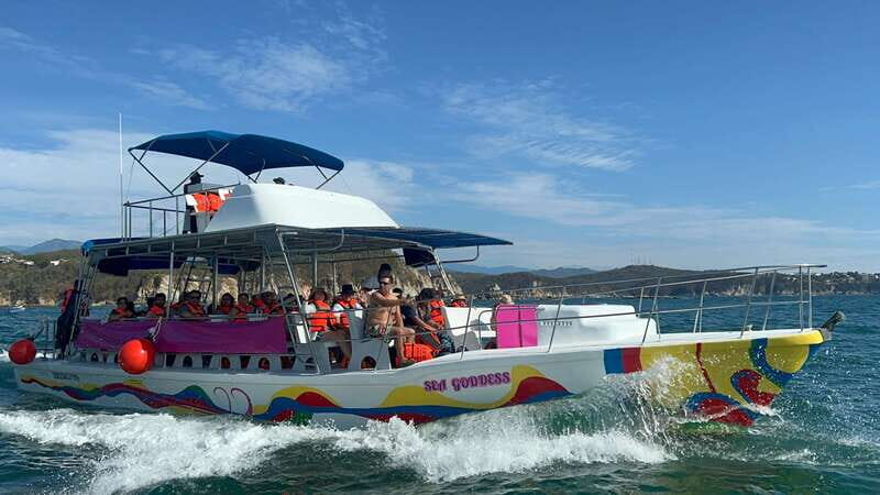 Huatulco: Bays Boat Tour with Snorkeling and Hotel Pickup - What to Expect on the Tour