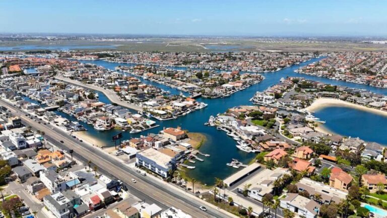 Huntington Harbour Stand-Up Paddleboard Tour - Final Thoughts: Who Should Consider This Tour?