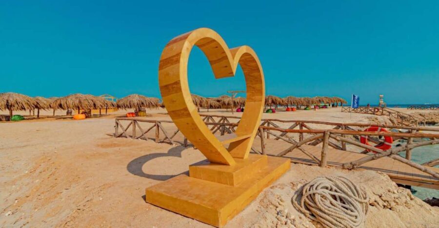 Hurghada: Elegance Yacht Cruise To Orange & Magawish island - What We Love About This Tour