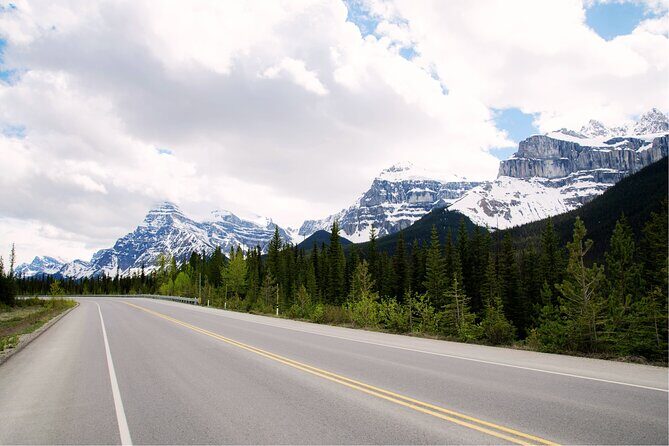 Icefields Parkway and Abraham Lake Bubbles Private Tour - Itinerary Breakdown: What You Can Expect