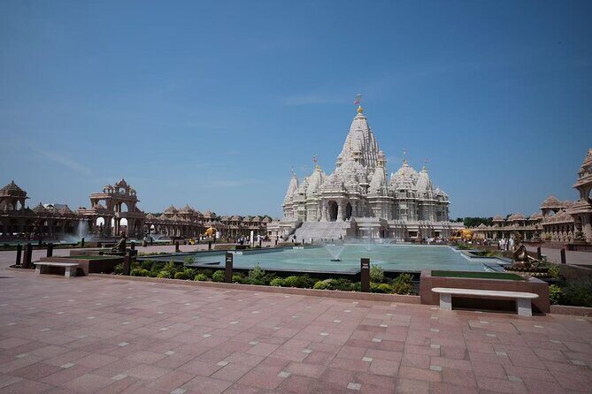 Indian Temple and Chinese Garden Tour - Authenticity and Visitor Feedback