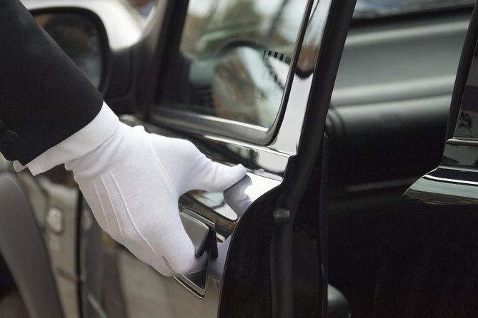 Intercity Transfer Dubai by 4 Seater Premium Car - The Route and Its Value