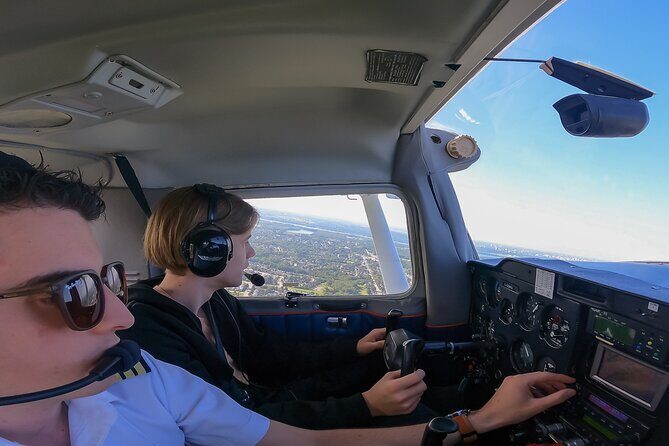 Introduction to Airplane Piloting in Gatineau-Ottawa - What to Expect on the Day