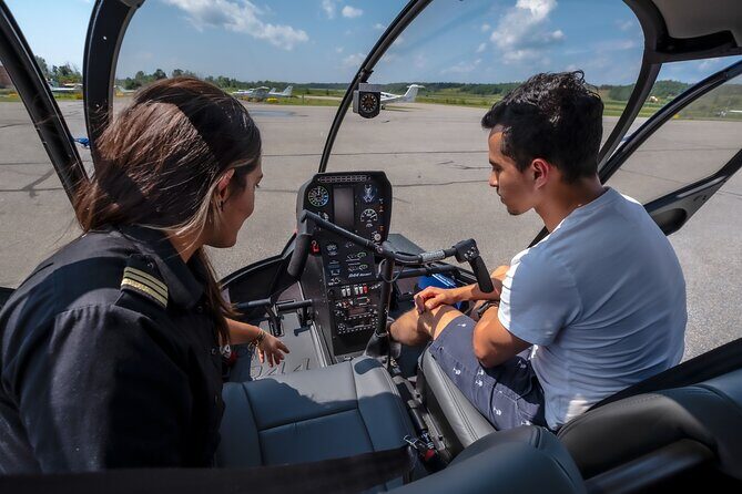 Introduction to helicopter piloting in Gatineau-Ottawa - What Travelers Say About the Experience