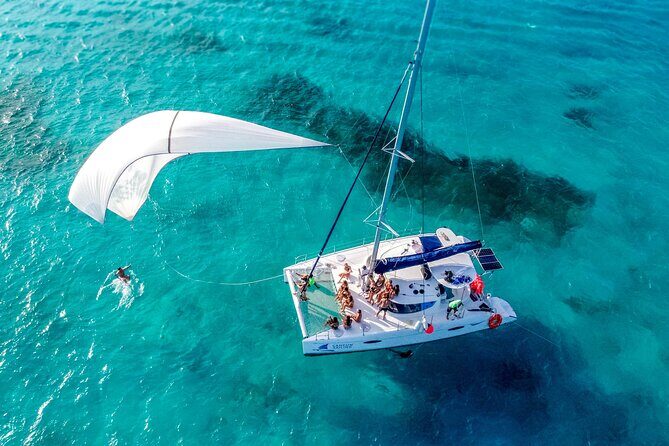 Isla Mujeres Catamaran from Cancun with Open bar and lunch - Why This Tour Offers Good Value