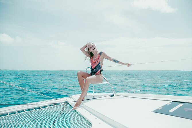 Isla Mujeres Cruise with Beach Club, Snorkel, Lunch and Open Bar - What the Reviews Reveal