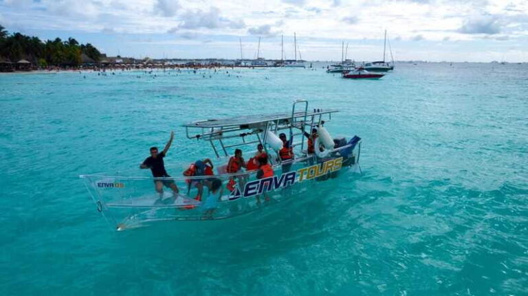 Isla Mujeres: Excursion Crystal Boat Tour at the Caribbean - The Experience from a Traveler’s Perspective