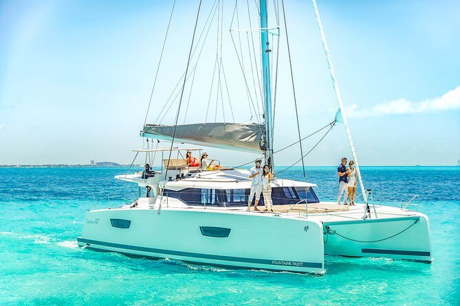 Isla Mujeres luxury catamaran with premium open bar and lunch - What the Reviews Say