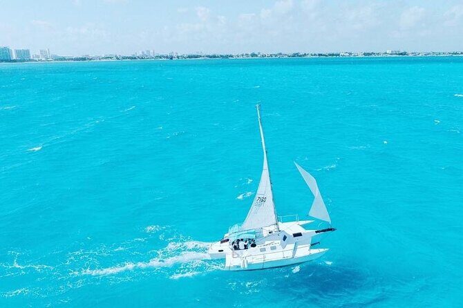Isla Mujeres Tour in Private Catamaran with Snorkel and Lunch - The Realities of the Experience