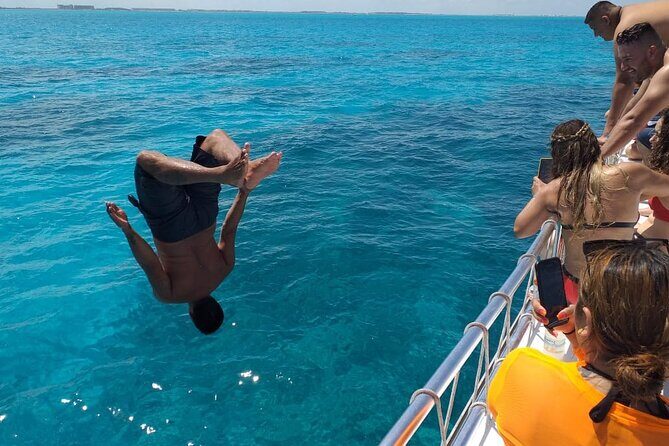 Isla Mujeres Tour with Open Bar Food and Snorkeling - An In-Depth Review of the Experience