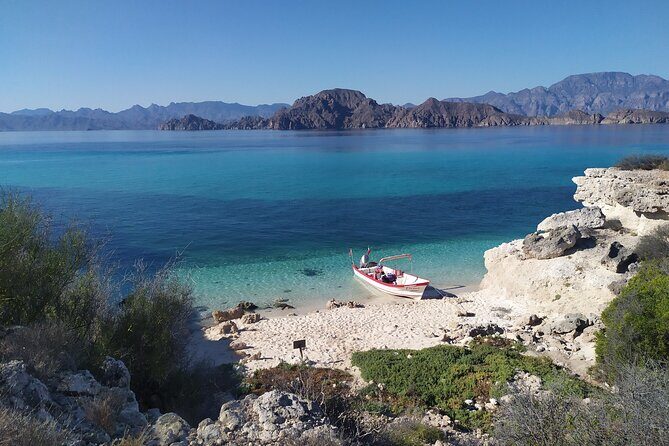Islands of Loreto PRIVATE TOUR (Danzante y Sur de Carmen) - The Charm of Isla del Carmen
