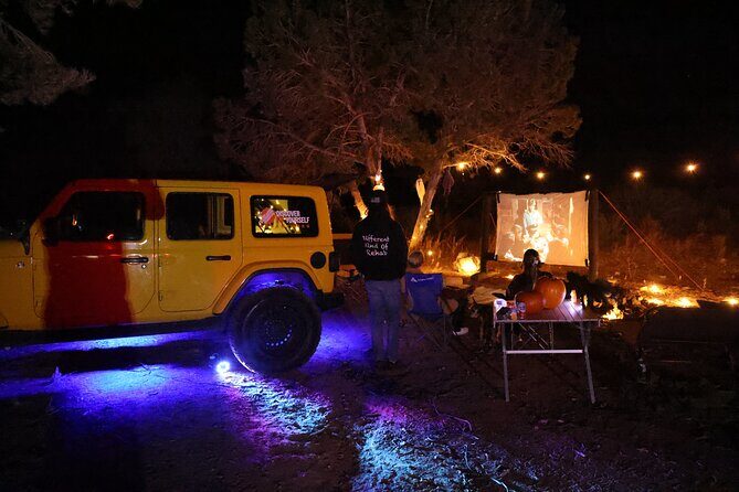 Jeep + Movie + Stars: A Romantic Night in the Las Vegas Mountains - What Travelers Can Expect