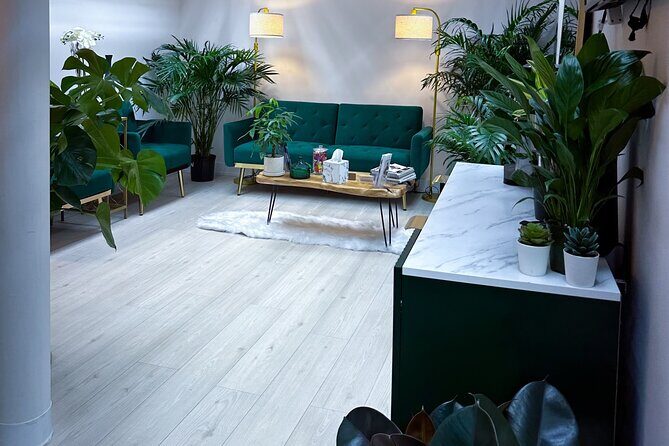 Jet Lag Massage - The Practical Details: Location and Accessibility