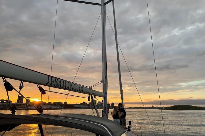 JFarwell Moonlight Yacht Cruise from Halifax Waterfront - The Price and What You Get