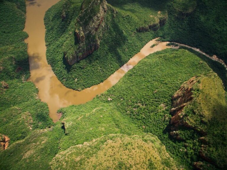 Johannesburg: 5-Day Classic Kruger National Park Safari - Accommodation and Food: Comfort Meets Authenticity