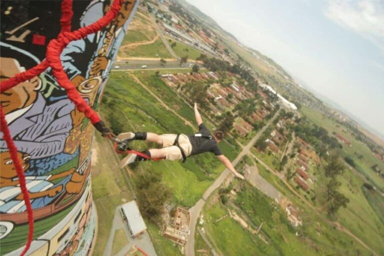 Johannesburg: Bungee Jumping from Soweto Towers - Who Will Love This?