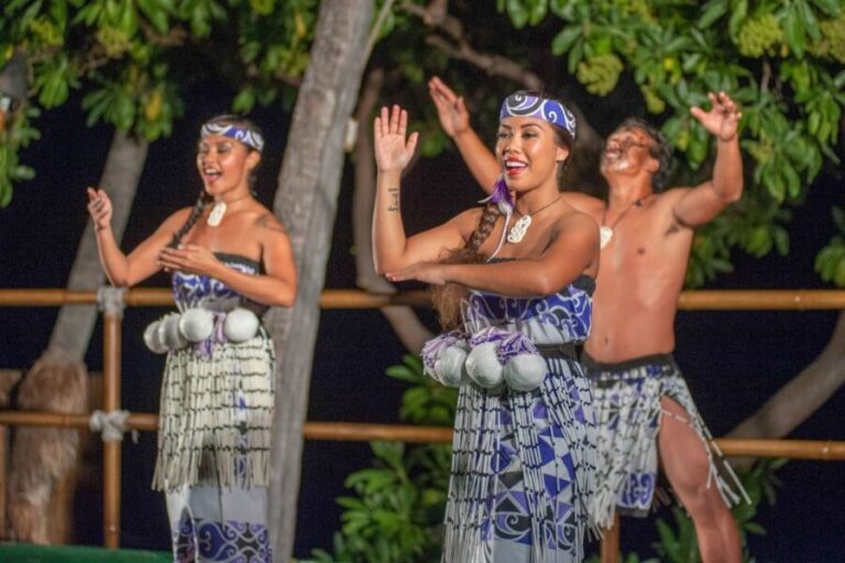Kailua-Kona: Voyagers of the Pacific Luau with Buffet Dinner - The Experience: What to Expect