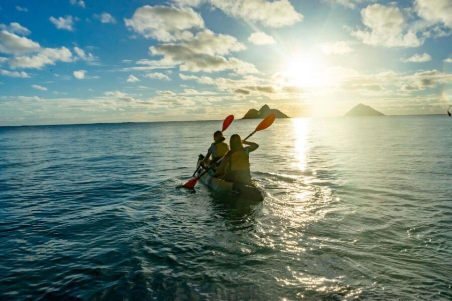 Kailua: Mokulua Islands Kayak Tour with Lunch