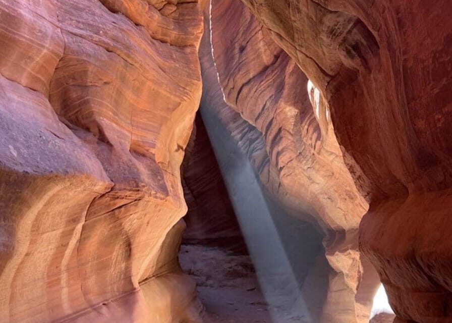 Kanab: Peekaboo Slot Canyon Tour