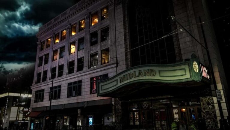 Kansas City Wraiths & Whiskey Ghost Tour - Who Should Consider This Tour?