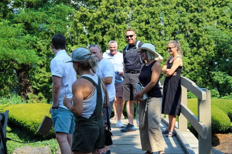 Kelowna: Walking Food Tour with 7 Tastings and 4 Drinks - Who Should Consider This Tour?