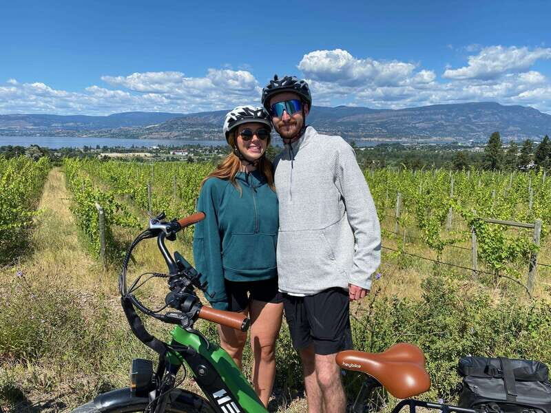 Kelowna: Wine Tasting by E-bike, Smartphone Guide & Lunch