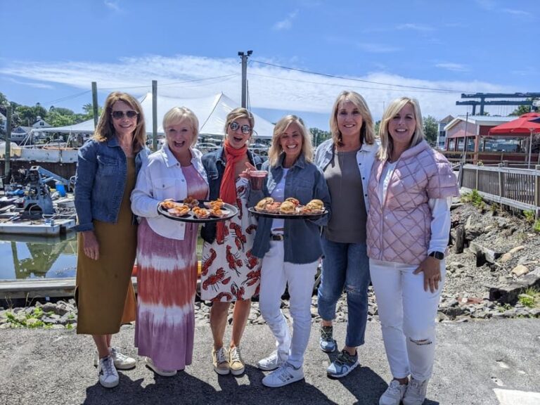 Kennebunkport, Maine: Lunchtime Culinary Walking Tour - Who Should Book This Tour?