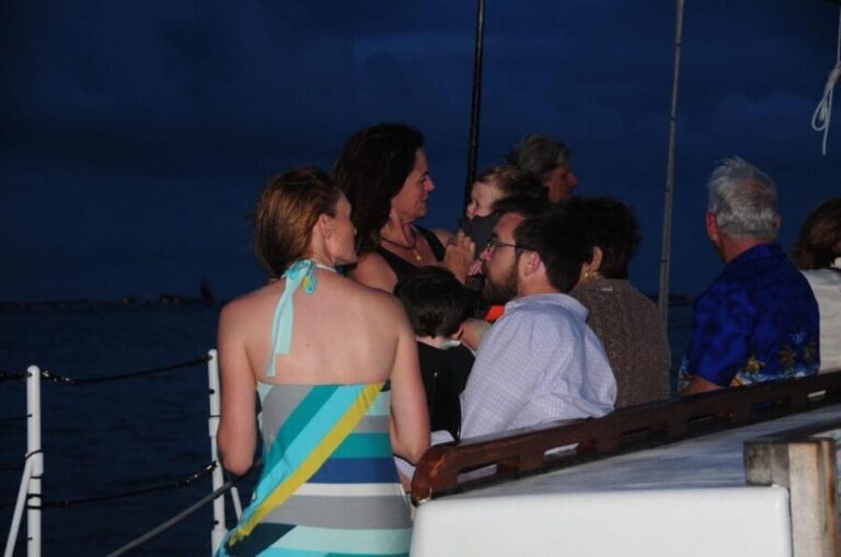 Key West: Live Christmas Holiday Music Cruise with Hot Cocoa - Drinks, Treats, and Additional Details