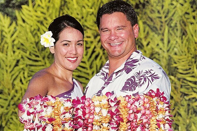 Kukui Nut Airport Lei Greeting (Maui, Kahului Airport, OGG) - The Experience from a Traveler’s Perspective