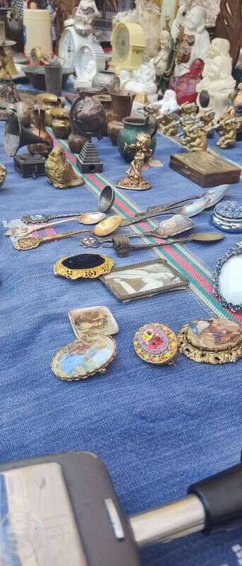 La Lagunilla's Antique Bazaar - The Authenticity and Cultural Significance
