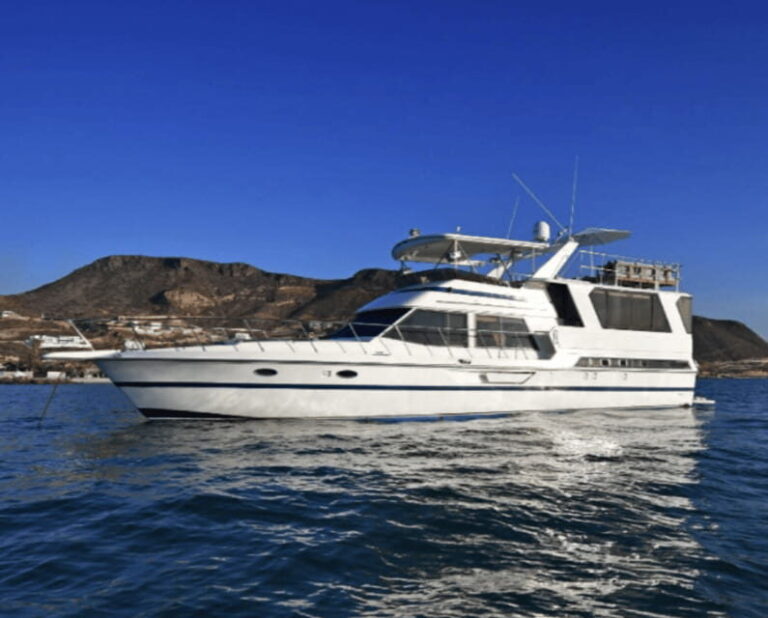 La Paz: Deluxe Yacht Adventure with Paddleboarding - Exploring the Itinerary in Detail