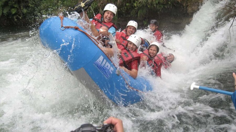 Lacandona Jungle: Rafting and Hike to Lacanjá