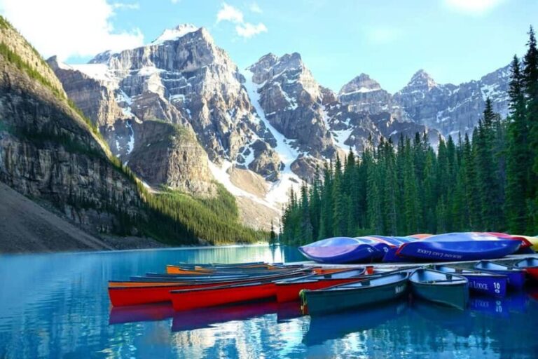 Lake Louise,Moraine,Emerald Lake,Johnston Canyon & BanffTour - What the Reviews Say