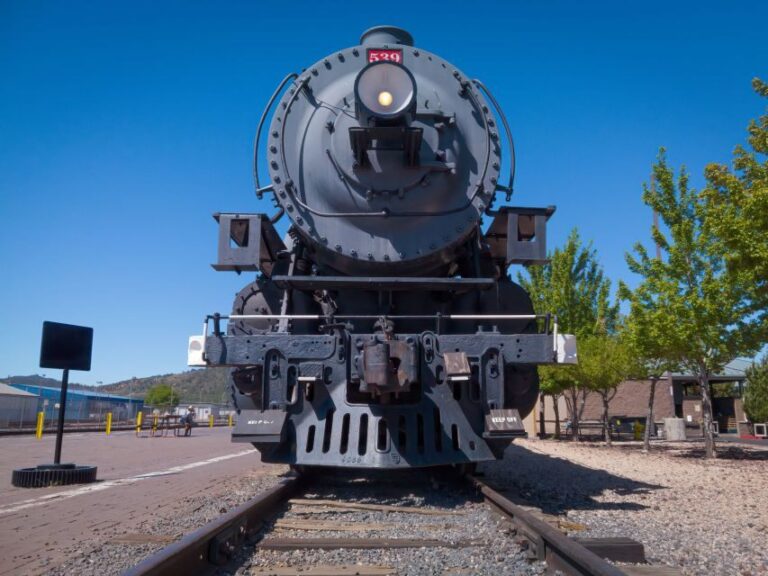 Las Vegas 2-Day Grand Canyon Railway Bearizona Meteor Crater - Who This Tour Is Perfect For