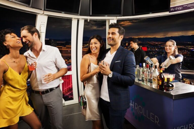 Las Vegas: High Roller Entry Ticket with In-Cabin Open Bar - The Social and Fun Element