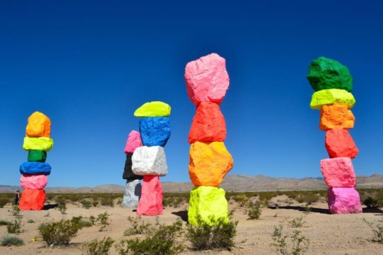 Las Vegas: Hoover Dam and Seven Magic Mountains Tour - Detailed Breakdown of the Itinerary