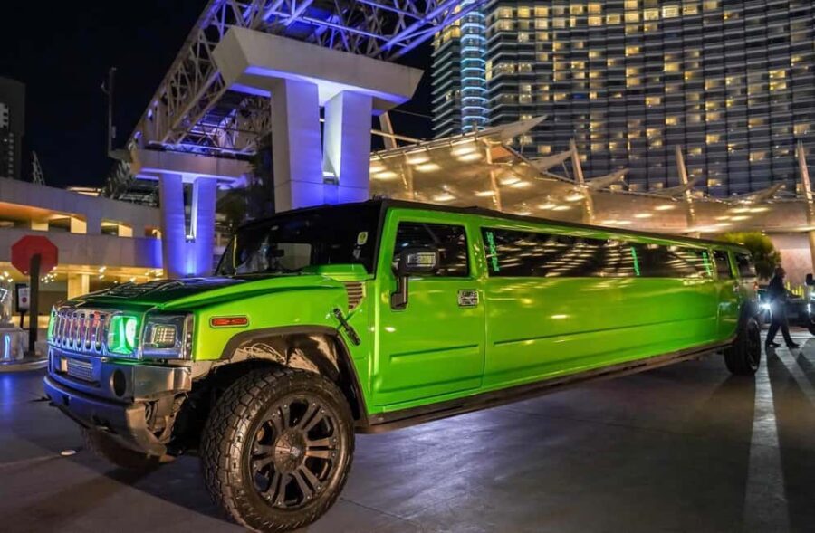Las Vegas Limo Tour with Champagne and Nightclub Entry - Key Points