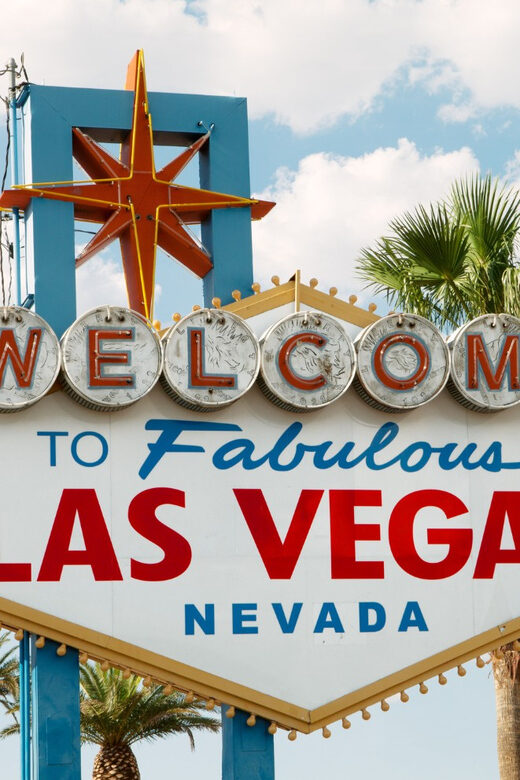 Las Vegas: Mobsters, Casinos, and Speaky Bar Crawl - The Guide and Group Dynamics