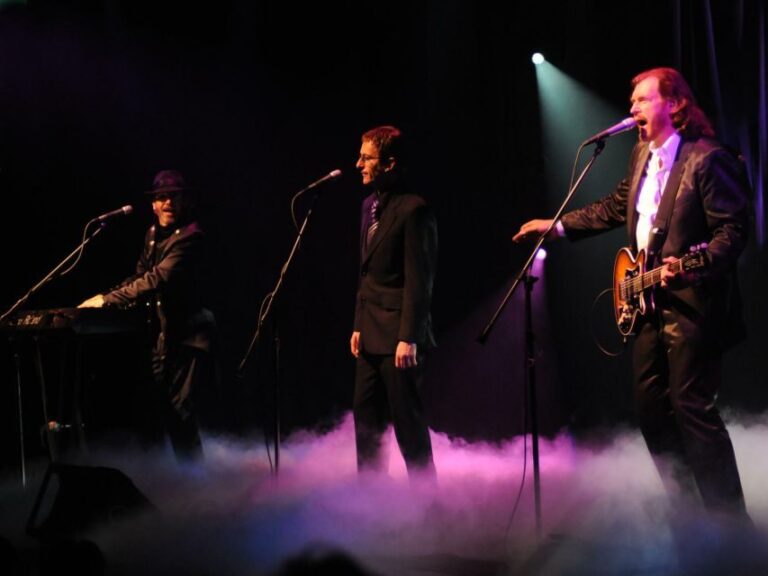 Las Vegas: The Australian Bee Gees at Excalibur Hotel - Why Choose This Show?
