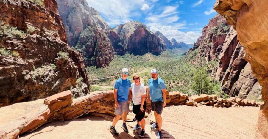 Las Vegas: VIP Guided Photography & Hiking Tour of Zion NP - Hiking and Activity Level