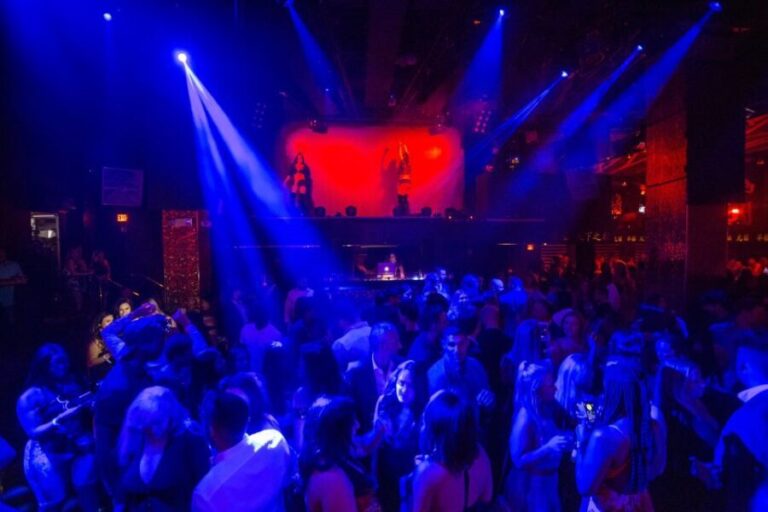 Las Vegas: VIP Nightlife Tour to Bar, Nightclub & Strip Club - Analyzing the Value