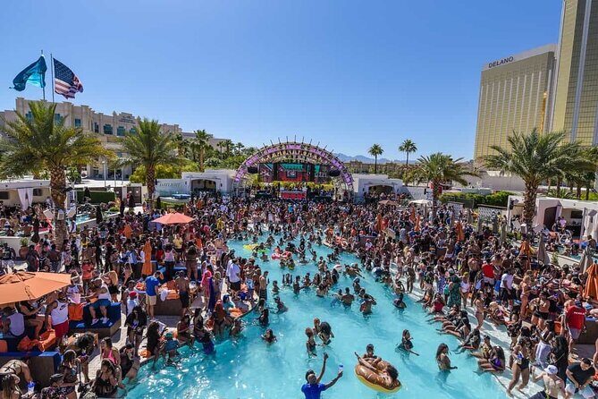 Las Vegas VIP Private Party Bus Day Club Crawl & Pool Party - What Makes This Tour Stand Out?